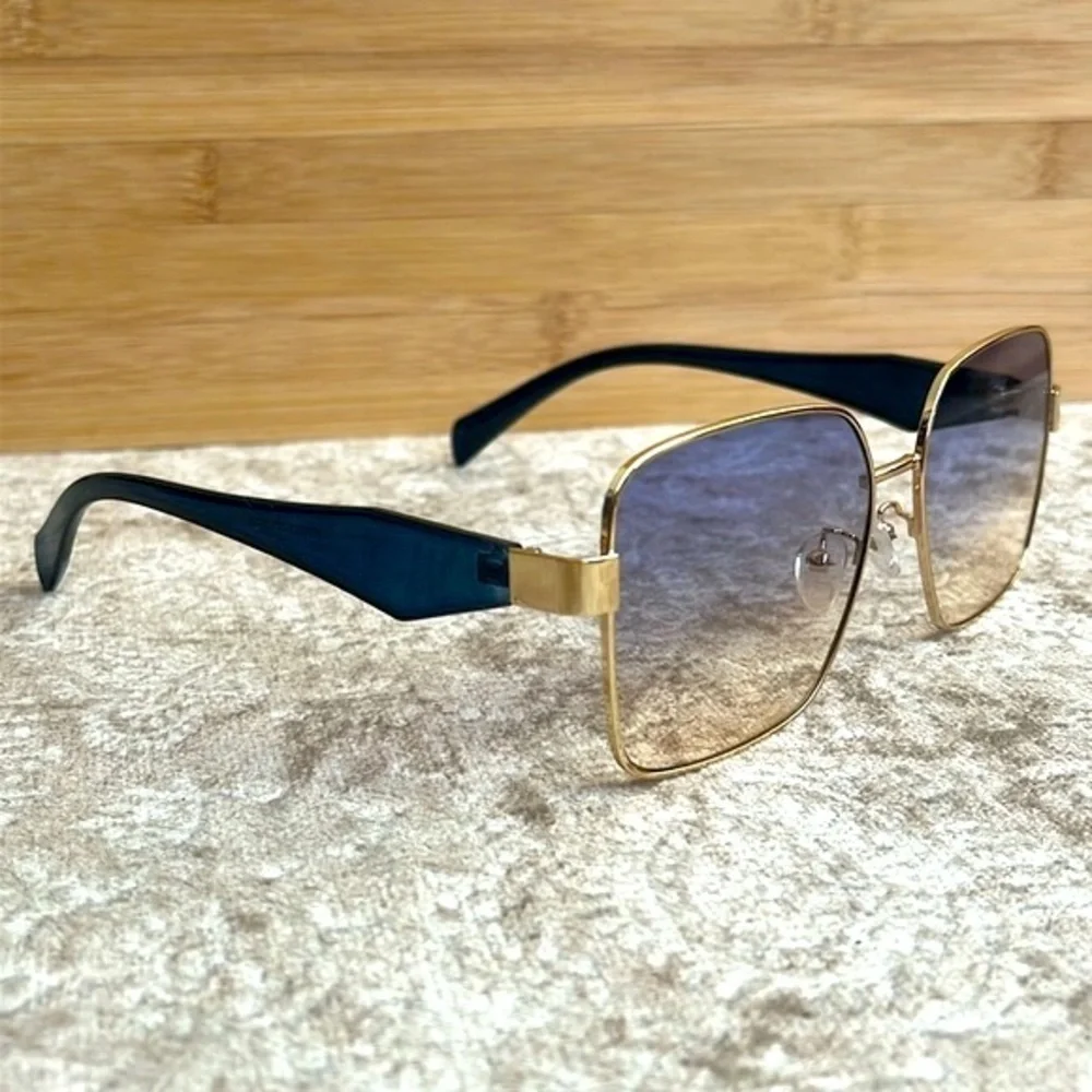 NWOT John Varvatos Square Frame Gold Tone Rim Sunglasses Blue Gradient Lens